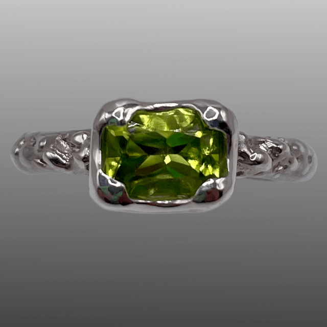 Moss Peridot Ring 